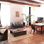 Rent a room of 82 m² in Marseille