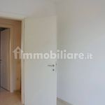 Affitto 3 camera appartamento di 97 m² in Mantova