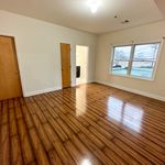 Rent 2 bedroom apartment of 900 m² in Newark City