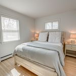Rent 3 bedroom house in Hampton Bays