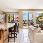Rent 4 bedroom house of 235 m² in Long Beach