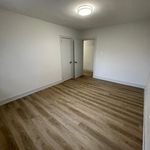 Rent 3 bedroom apartment of 126 m² in Toronto