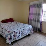 Rent 2 bedroom house of 71 m² in Johannesburg