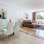 Rent 3 bedroom apartment of 207 m² in Puerto Banús