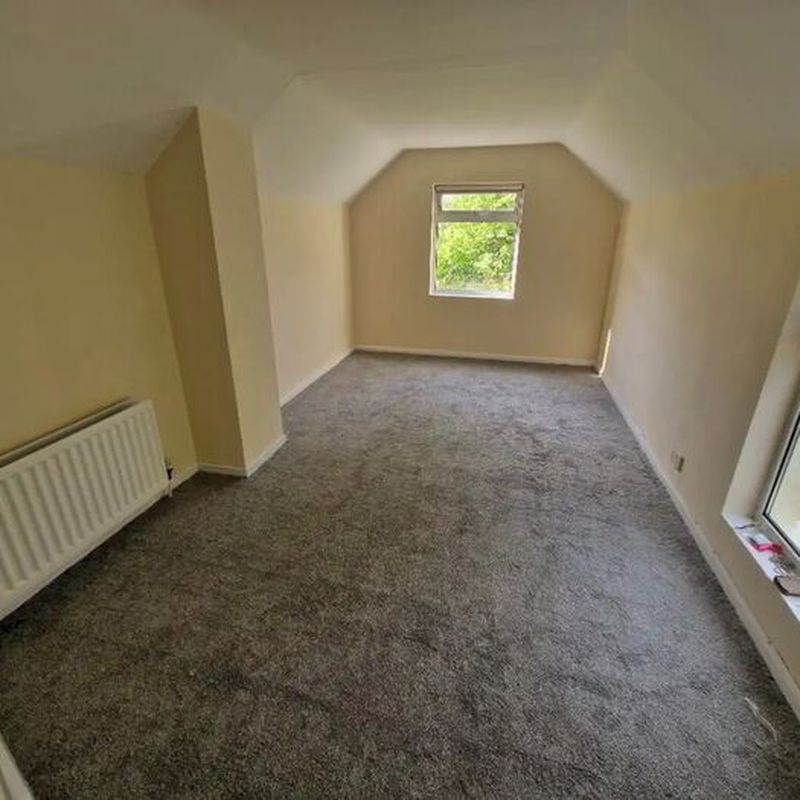4 Bedroom Semi-Detached House To Rent In Crosskennan Road, Antrim, BT41