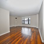 Rent 1 bedroom apartment of 567 m² in Evanston