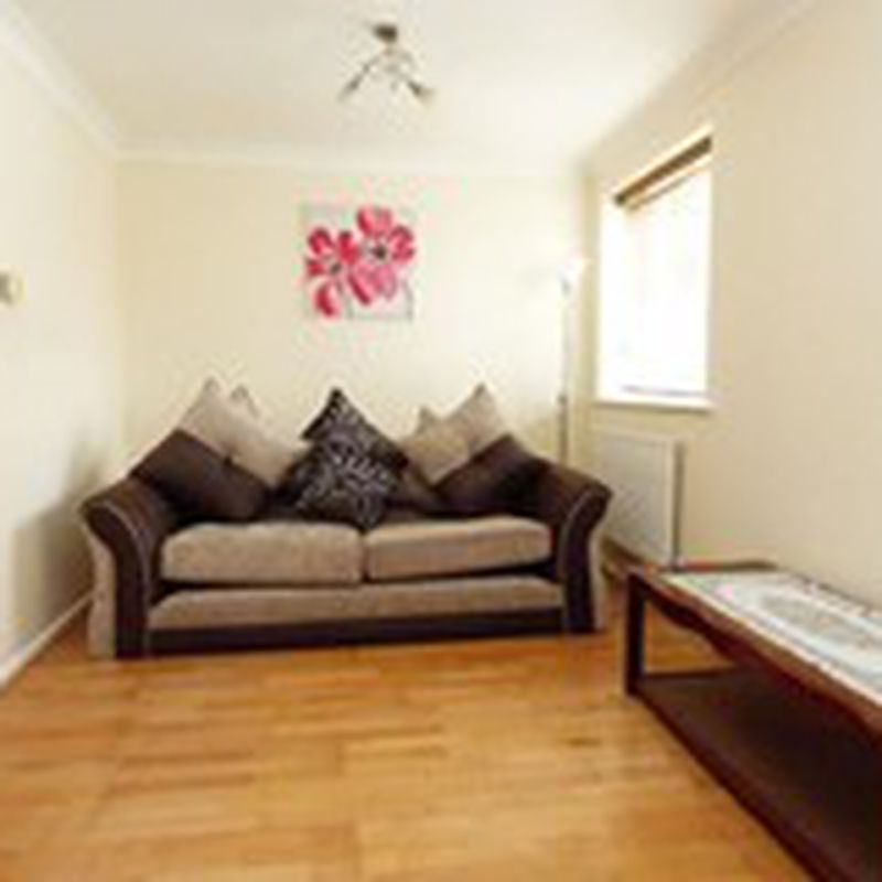 2 bed lower flat to rent in NE8 East Gateshead