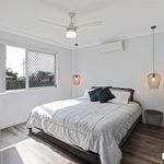 Rent 3 bedroom house of 470 m² in Mackay
