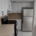 Rent 2 bedroom apartment of 1070 m² in Hialeah