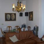 Rent 4 bedroom house of 130 m² in Almería