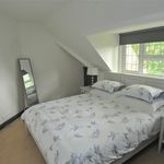 Rent 2 bedroom house in Weybridge