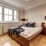 Rent 2 bedroom apartment of 60 m² in Kensington