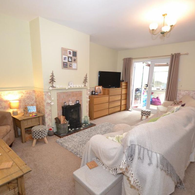 3 bedroom end of terrace house to rent Maiden Newton