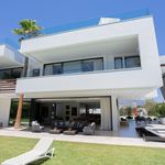 Alquilo 7 dormitorio casa de 2200 m² en Marbella