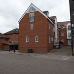 1 bed apartment central Ipswich with parking (Has an Apartment)