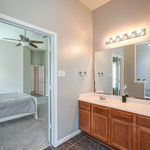 Rent 3 bedroom house of 163 m² in Galveston