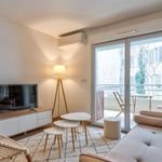 Rent 4 bedroom apartment of 80 m² in Marseille