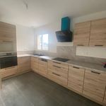 Rent 4 bedroom house of 91 m² in Beaufort-en-Anjou