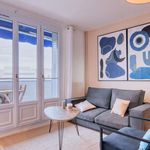 Rent 4 bedroom apartment of 69 m² in Vénissieux