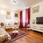 Rent 2 bedroom apartment of 95 m² in Split