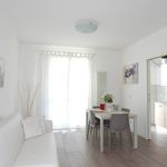 Rent 5 bedroom apartment of 84 m² in Venezia
