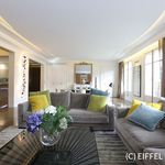 Appartement de 248 m² avec 3 chambre(s) en location à Paris