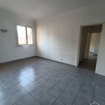 Rent 4 bedroom apartment of 82 m² in Nîmes