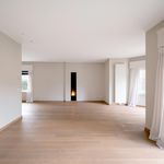 Huur 4 slaapkamer appartement van 310 m² in Kortemark