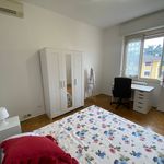 Affitto 3 camera casa di 90 m² in Varese