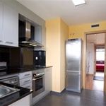 Rent 1 bedroom apartment of 600 m² in Saint-Cyr-sur-Loire
