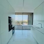 Rent 4 bedroom apartment of 207 m² in Bairro do Rosario