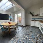 Rent 5 bedroom house of 108 m² in Lys-lez-Lannoy