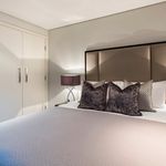 Rent 3 bedroom flat of 84 m² in London