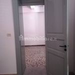 Affitto 4 camera appartamento di 80 m² in Messina