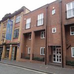 Rent 2 bedroom apartment in Frome