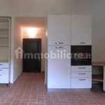 Affitto 4 camera casa di 90 m² in San Giuliano Terme