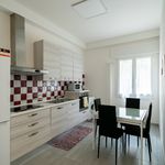 Affitto 7 camera appartamento di 86 m² in Bologna
