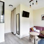 Rent 1 bedroom apartment of 15 m² in Paris 16e Arrondissement