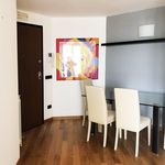 Affitto 2 camera appartamento di 81 m² in Pomezia