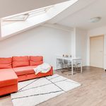 Pronajměte si 1 ložnic/e byt o rozloze 55 m² v Praha