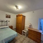 Rent 4 bedroom house of 120 m² in Nerja