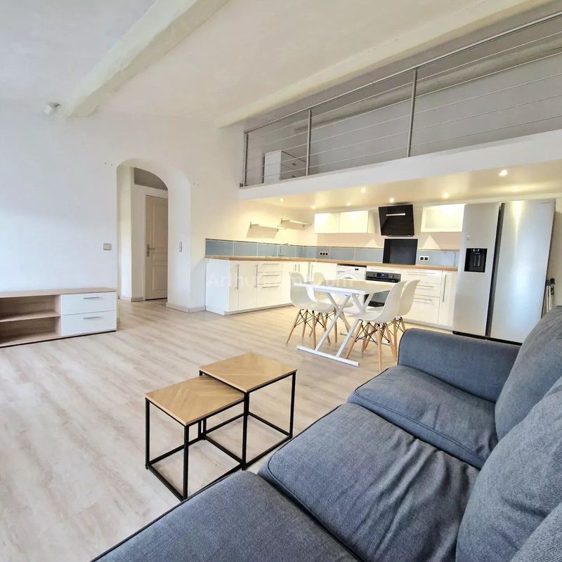 Louer appartement de 2 pièces 50 m² 620 € à Trans-en-Provence (83720) : une annonce Arthurimmo.com