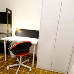 Rent a room of 165 m² in Sassari
