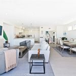 Rent 3 bedroom apartment of 253 m² in Newport Beach