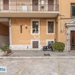 Rent 5 bedroom apartment of 160 m² in Bari