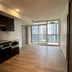 Appartement de 936 m² avec 3 chambre(s) en location à Old Toronto