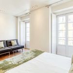 Rent 3 bedroom apartment of 200 m² in Lisboa