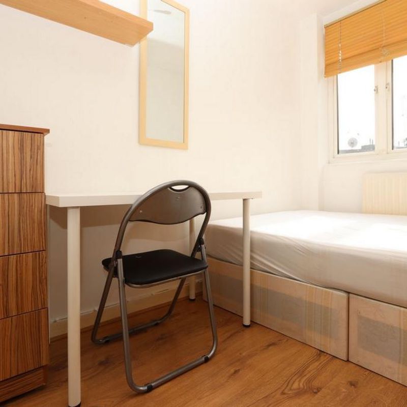 Room in a 4 Bedroom Apartment, Fellows Ct, London E2 8LG