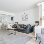 Rent 3 bedroom apartment of 112 m² in Neuilly-sur-Seine
