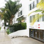 Rent 2 bedroom apartment of 124 m² in Beverly Hills